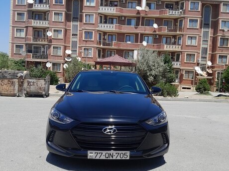 Hyundai Elantra 2018
