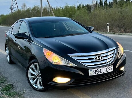 Hyundai Sonata 2011