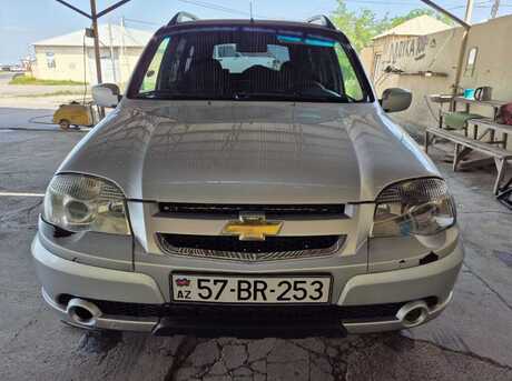 Chevrolet Niva 2011