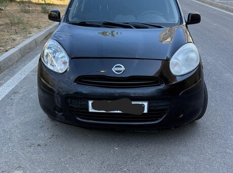 Nissan March 2012