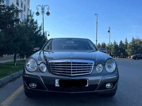 Mercedes E 220