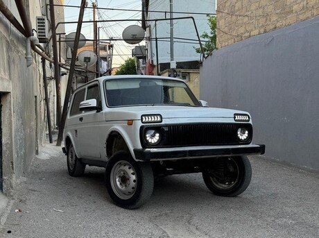 LADA (VAZ) Niva 2009