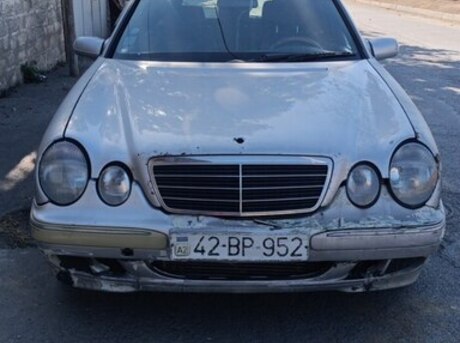 Mercedes E 220 d 2000
