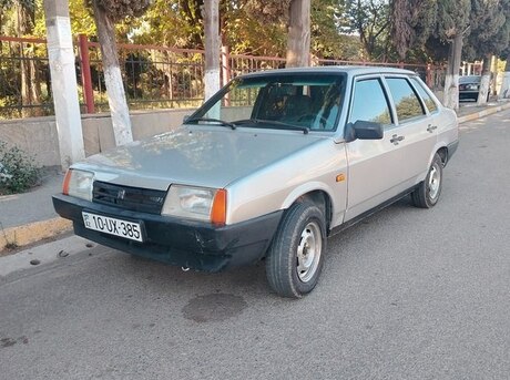LADA (VAZ) 21099 2000