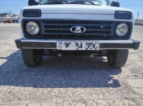 LADA (VAZ) Niva 2010