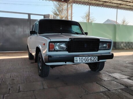 LADA (VAZ) 2107 2000