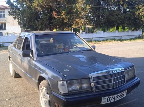 Mercedes 190 1990