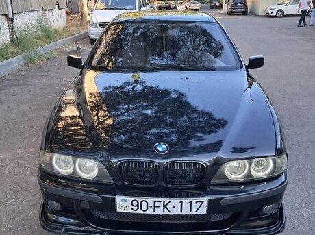 BMW 528