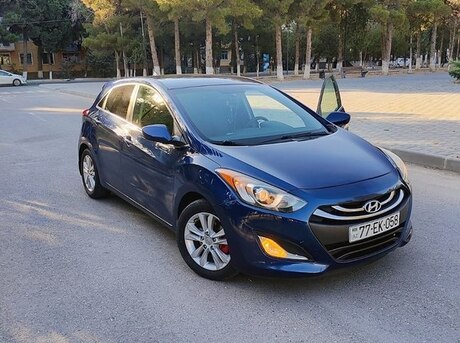 Hyundai Elantra 2012