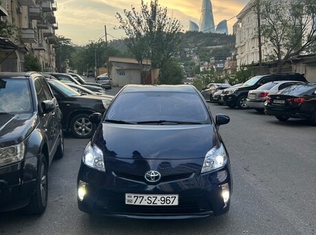 Toyota Prius 2015