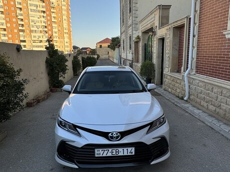 Toyota Camry 2023