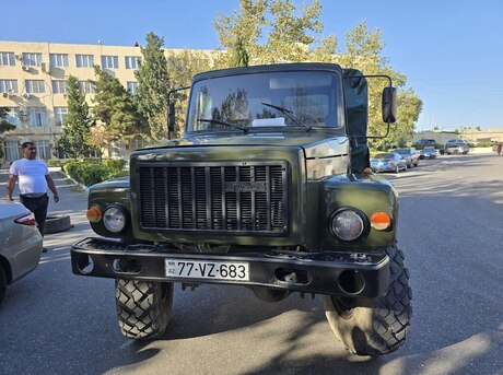 GAZ 3308 2004