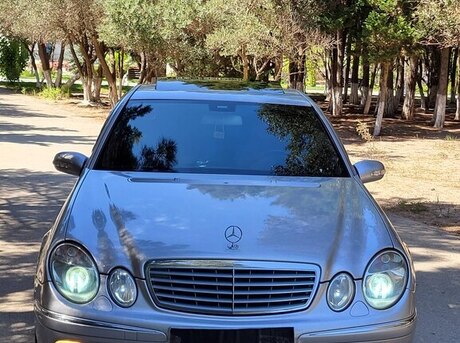 Mercedes E 240 2002