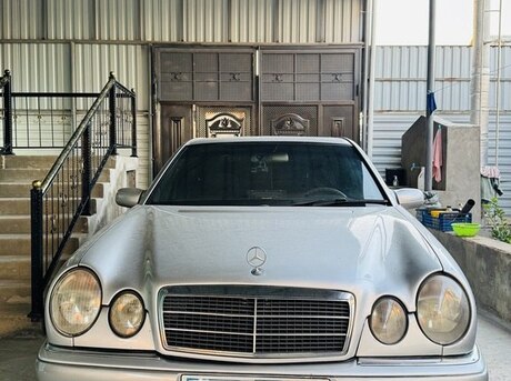 Mercedes E 240 1998