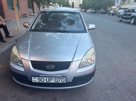 Kia Rio 2005
