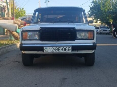 LADA (VAZ) 2107