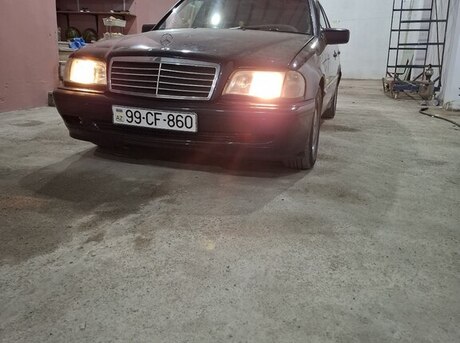 Mercedes C 180