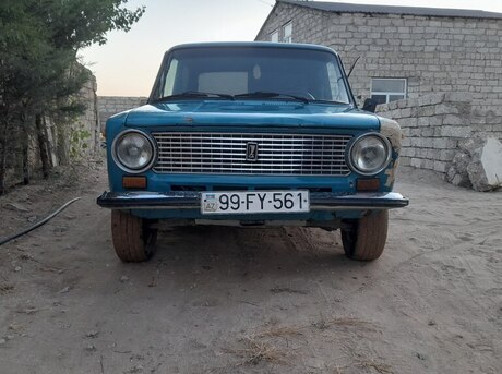 LADA (VAZ) 21011 1983