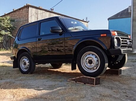 LADA (VAZ) Niva