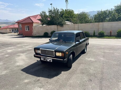 LADA (VAZ) 2107