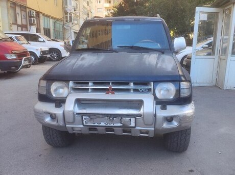 Mitsubishi Pajero 1998