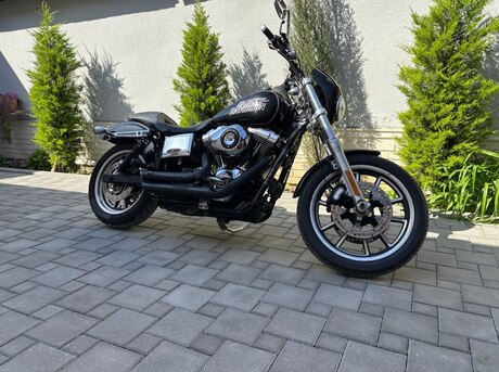 Harley-Davidson Low Rider ST