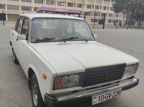 LADA (VAZ) 2107 2000