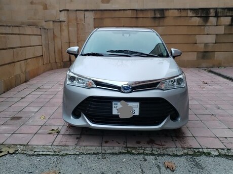 Toyota Corolla Fielder 2016
