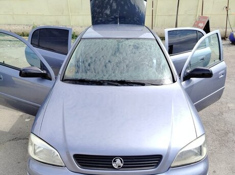 Opel Astra 2005