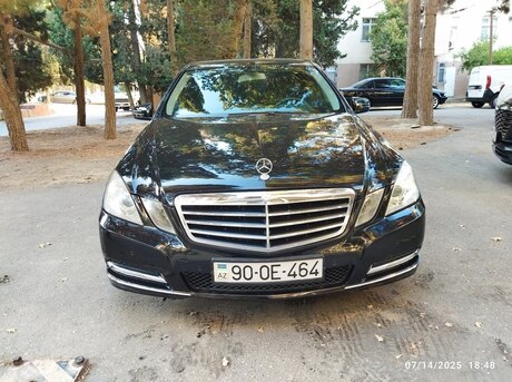 Mercedes E 200 2011