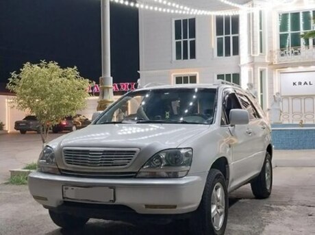 Toyota Harrier 1999