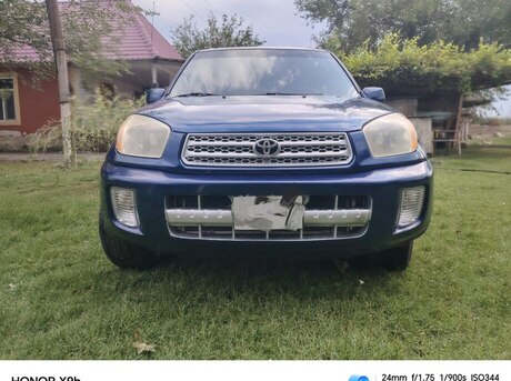 Toyota RAV4 2001