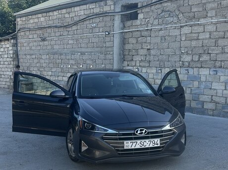 Hyundai Elantra 2020