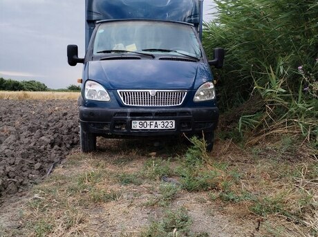 GAZ 330202-740 2004
