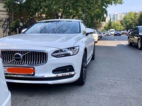 Volvo S90