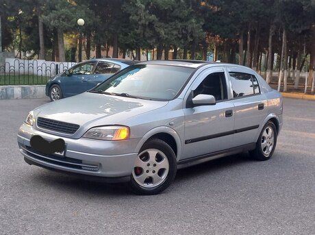 Opel Astra 2000