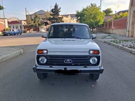 LADA (VAZ) Niva