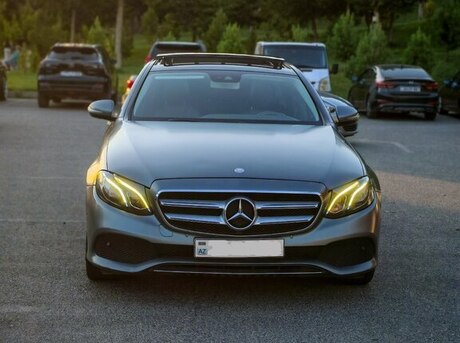 Mercedes E 220 d 2016