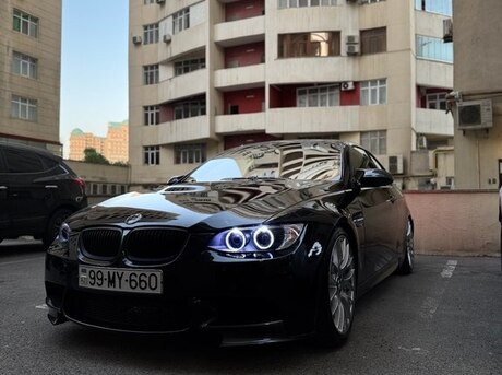 BMW 330 2008
