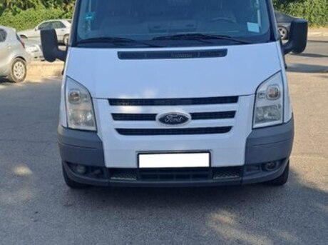 Ford Transit 2010