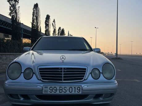 Mercedes E 270 2000