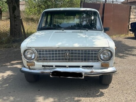 LADA (VAZ) 21011 1982