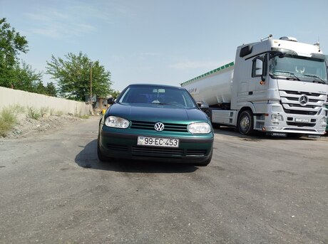 Volkswagen Golf 2000