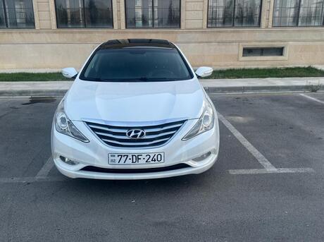 Hyundai Sonata 2010