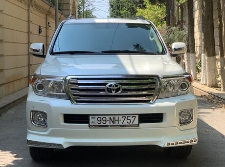 Toyota Land Cruiser 2011
