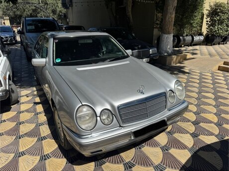 Mercedes E 220 d
