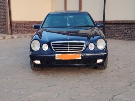 Mercedes E 280