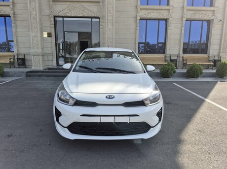 Kia Rio 2021