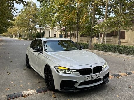BMW 330 2015