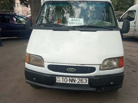 Ford Transit 2000